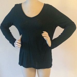 INC V-neck long sleeve T-shirt green